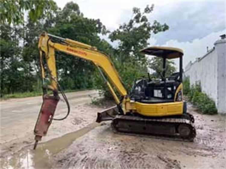 3 ton digunakan Jepang kualitas tinggi Komatsu pc 30 MR crawler excavator dengan jam kerja yang lebih pendek