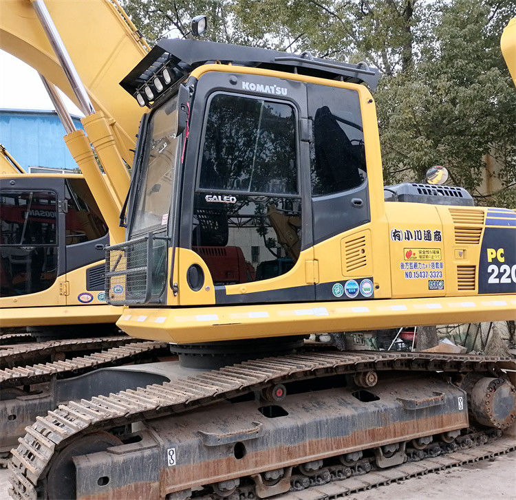 Hampir baru Jepang diimpor mesin excavator crawlerl digunakan renovasi Komatsu pc 220-8