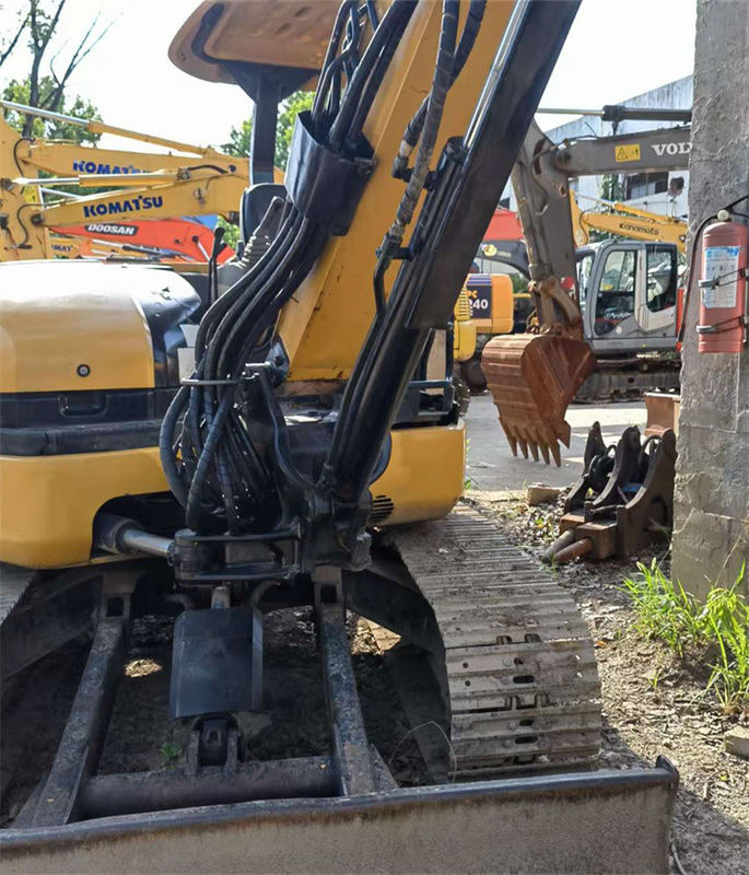 5 ton siap untuk bekerja dan berpengalaman digunakan Jepang diimpor CAT 304 C CR dalam kondisi baik