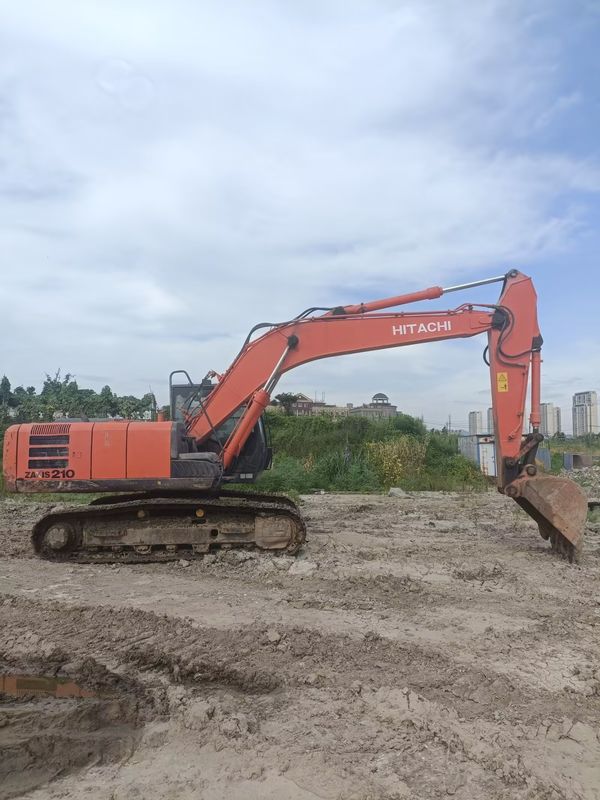 21 Ton Siap Digunakan Excavator Untuk Kerja Dan Berpengalaman Digunakan Korea Diimpor Hitachi 210-5G