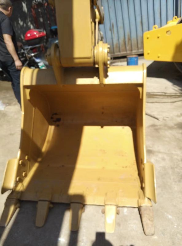 17.9 ton hampir baru Jepang diimpor mesin excavator merangkak digunakan refurbish CAT 318 D2L