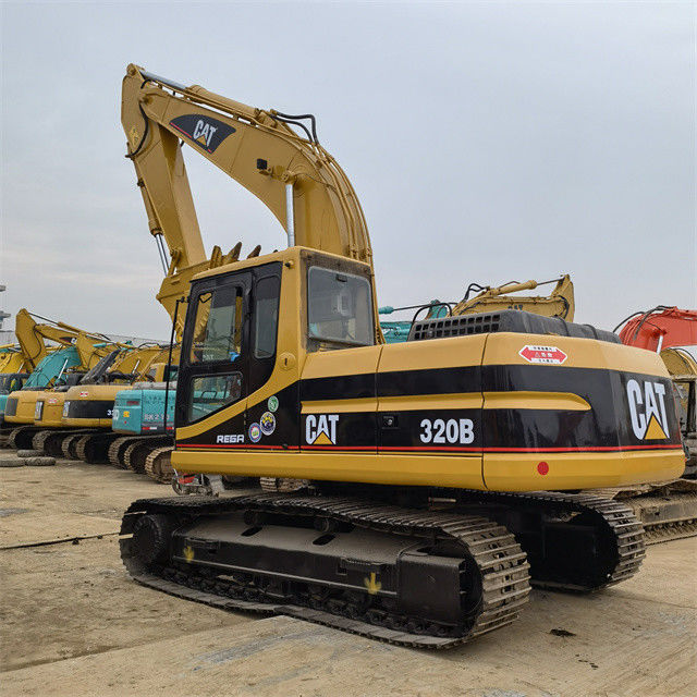 21 ton siap untuk bekerja dan berpengalaman digunakan Jepang Caterpillar 320 B dalam kondisi baik