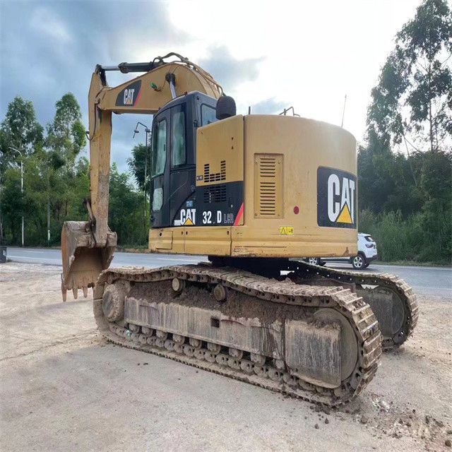 34.7 ton siap untuk bekerja dan berpengalaman digunakan Jepang Caterpillar 328 D dalam kondisi baik