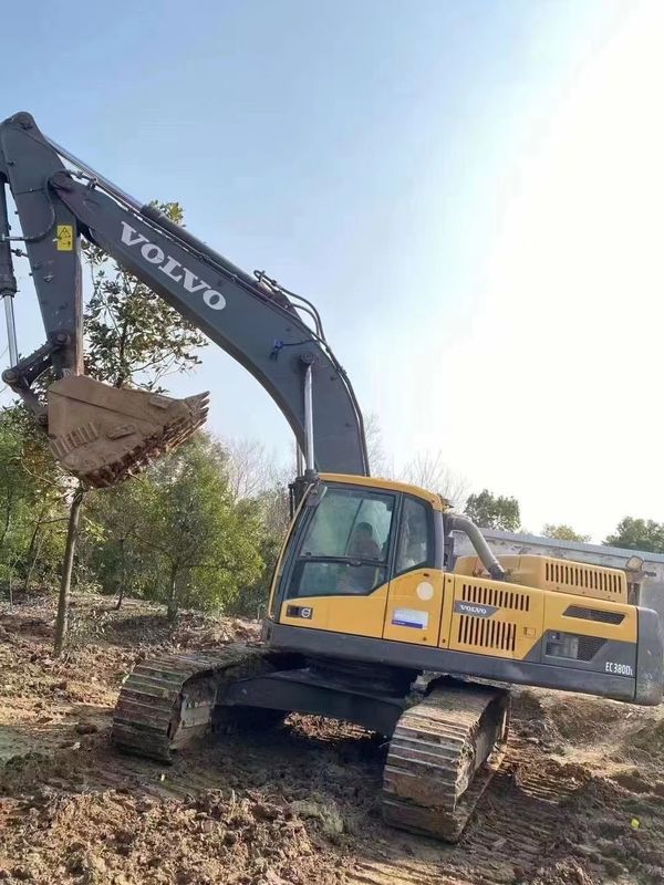 Swedia diimpor kualitas tinggi Volvo EC380 mesin excavator crawler digunakan hampir baru