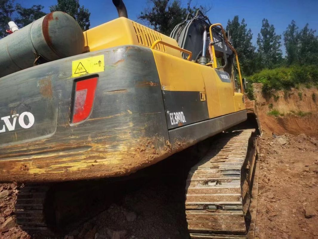 Swedia diimpor kualitas tinggi Volvo EC380 mesin excavator crawler digunakan hampir baru