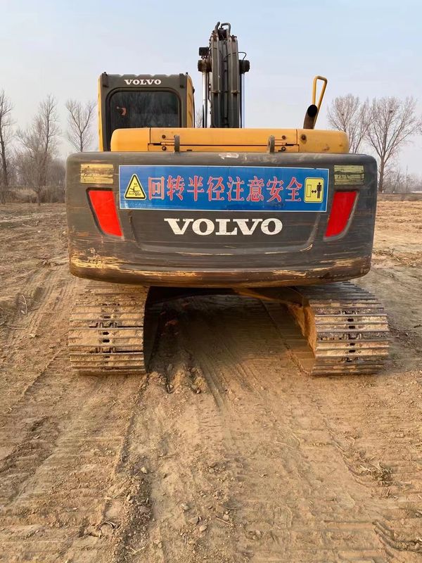 Swedia diimpor kualitas tinggi Volvo EC140BL mesin excavator crawler digunakan hampir baru 100% siap