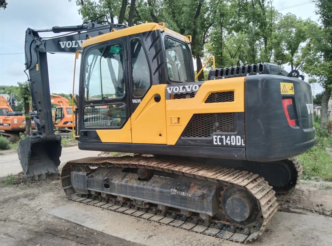 Swedia Diimpor Kualitas Tinggi Volvo EC140DL Crawler Excavator Mesin Digunakan Hampir Baru 100% Siap