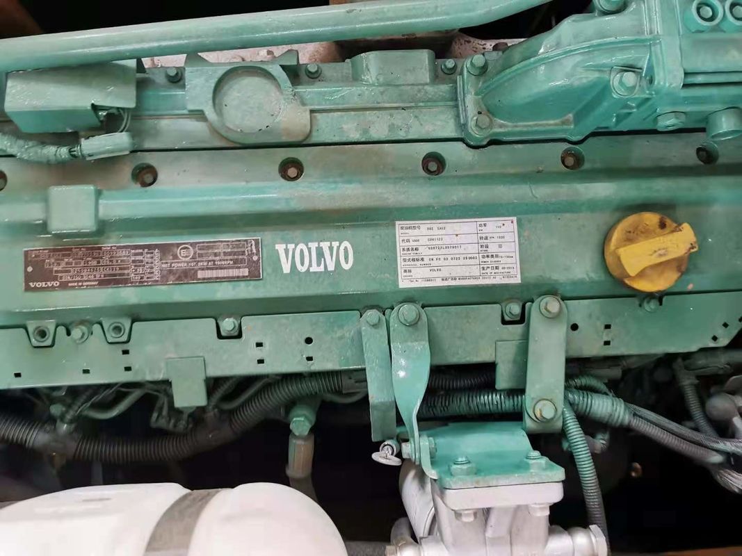 Swedia diimpor kualitas tinggi Volvo EC200DL mesin excavator merangkak digunakan hampir baru 100% siap
