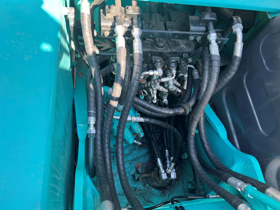 Excavator bekas Kobelco Sk140lc 8 Crawler Excavator Crane Berat 13,3t