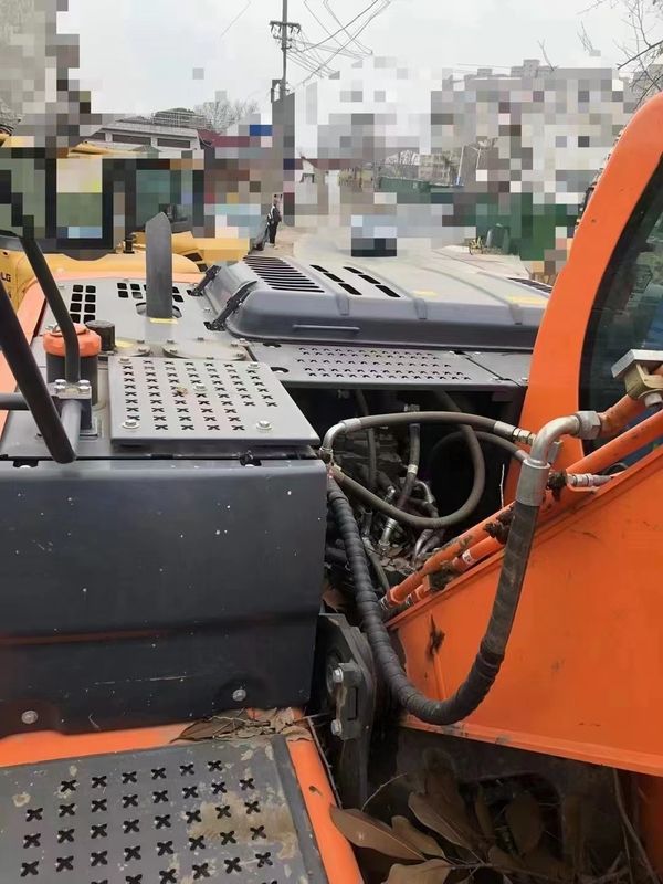 15 ton Korea diimpor 90% baru Doosan DX 140W bekas Excavator Roda dengan kualitas tinggi dan kinerja terbaik untuk dijual