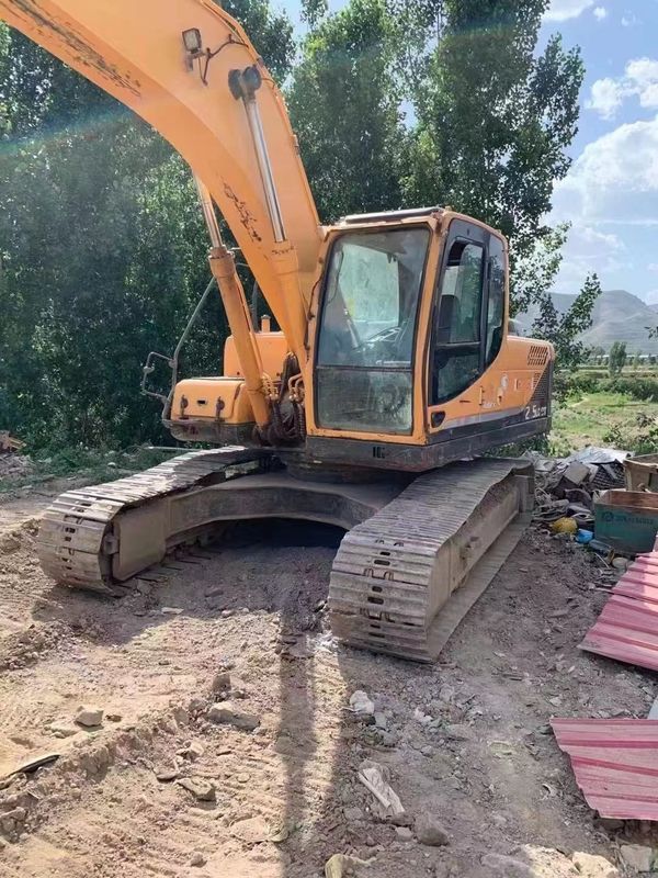 2000rpm digunakan Hyundai R215 siap untuk bekerja dan berpengalaman Korea diimpor dalam kondisi baik
