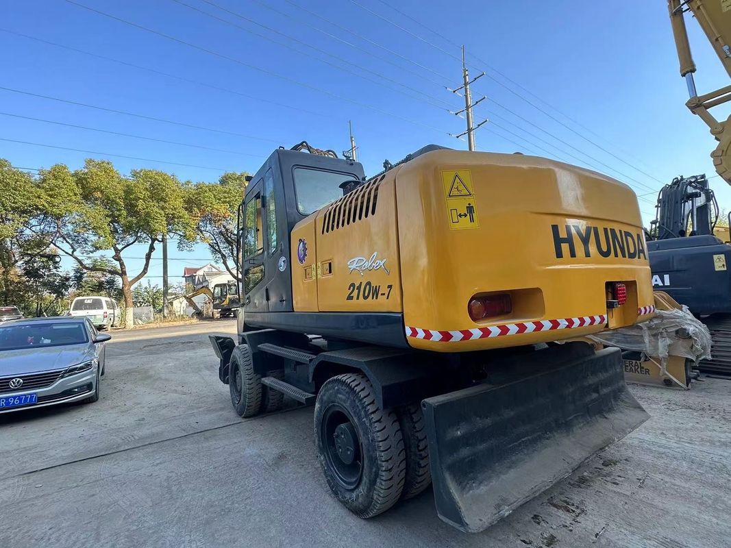 21.2 Ton Hyundai 210W-7 Digunakan Roda Excavator Ember kapasitas 1.34m3