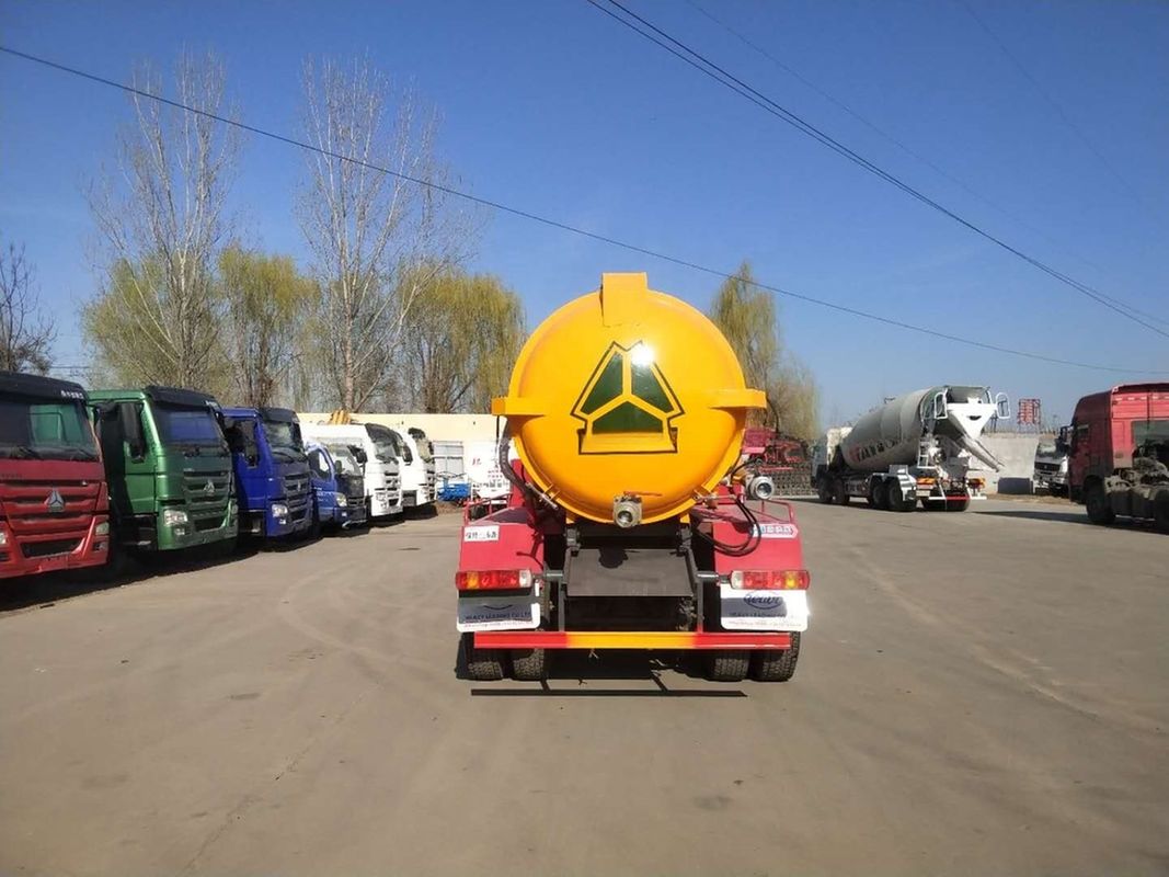 Euro 3 336hp digunakan Howo 6*4 truk vakum 10 Cbm truk hisap limbah dalam kondisi baik