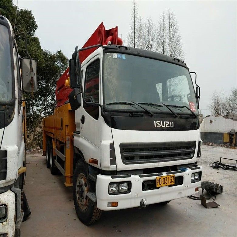 Chassis Kuning Digunakan Putzmeister Beton Pump Truck 37 Meter dengan Produktivitas 12M3/H