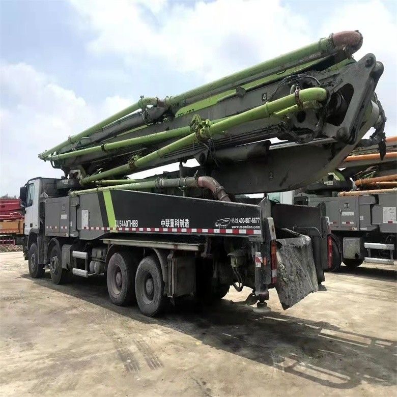 Dipakai Zoomlion Beton Pump Truck 37m 42m 48m 52m Jaminan dan Kinerja Optimal