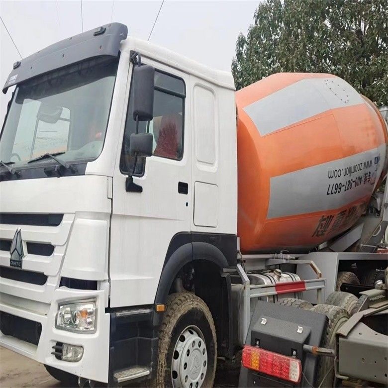 Pekerjaan Konstruksi 6*4 Howo Cement Truck Mixer Dengan 371 Hp 375hp Peradangan Daya