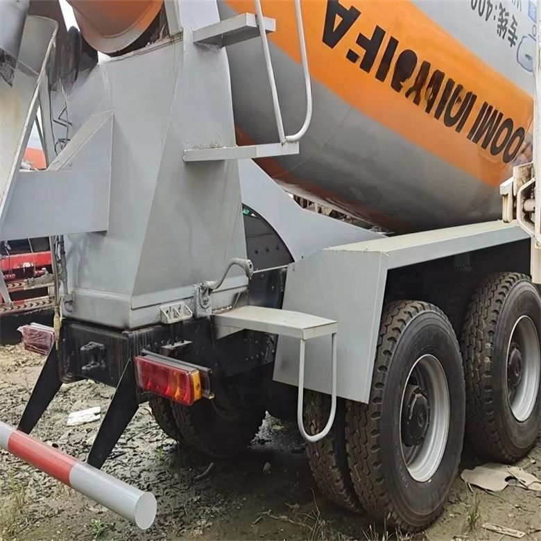 Pekerjaan Konstruksi 6*4 Howo Cement Truck Mixer Dengan 371 Hp 375hp Peradangan Daya