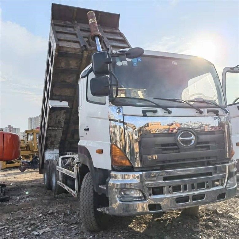 Sepakat Jepang Hino Digunakan Truk Pengeboran Dengan Mesin YUCHAI Dalam Jam Kerja 2020