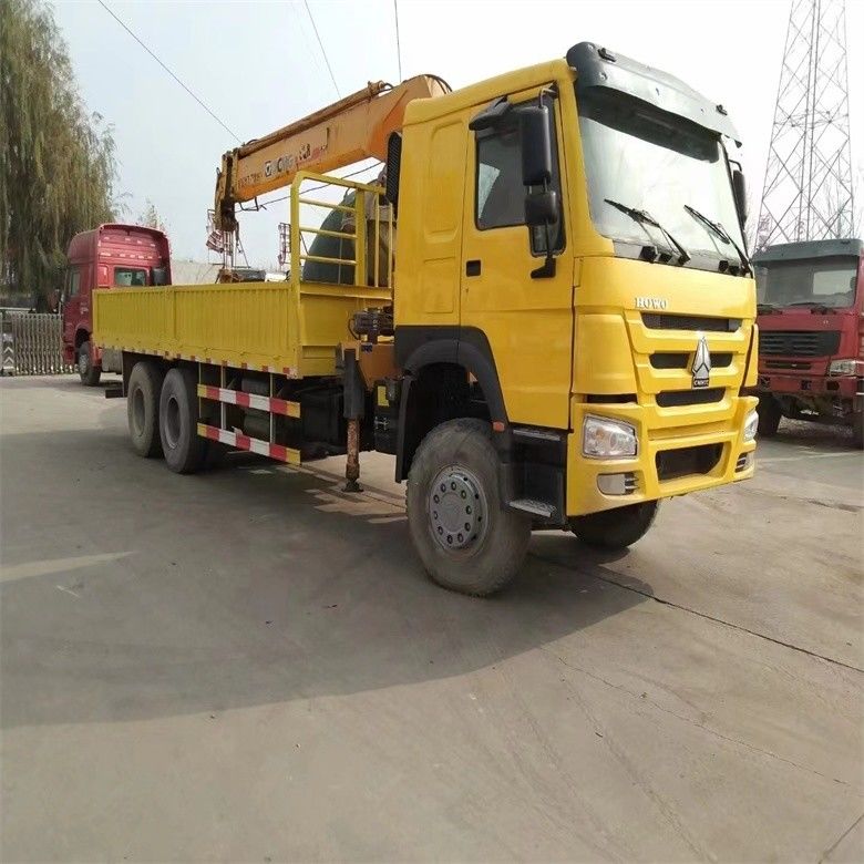 Sinotruk WD615 Mesin Model 10 Ton Truk Crane dipasang dengan Original Silinder Hidraulik