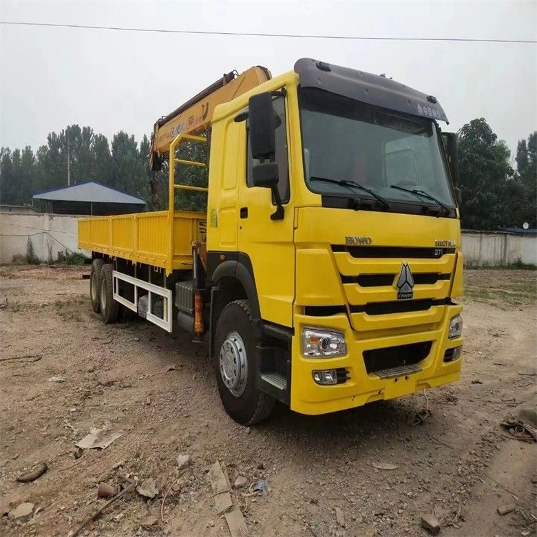 Sinotruk WD615 Mesin Model 10 Ton Truk Crane dipasang dengan Original Silinder Hidraulik