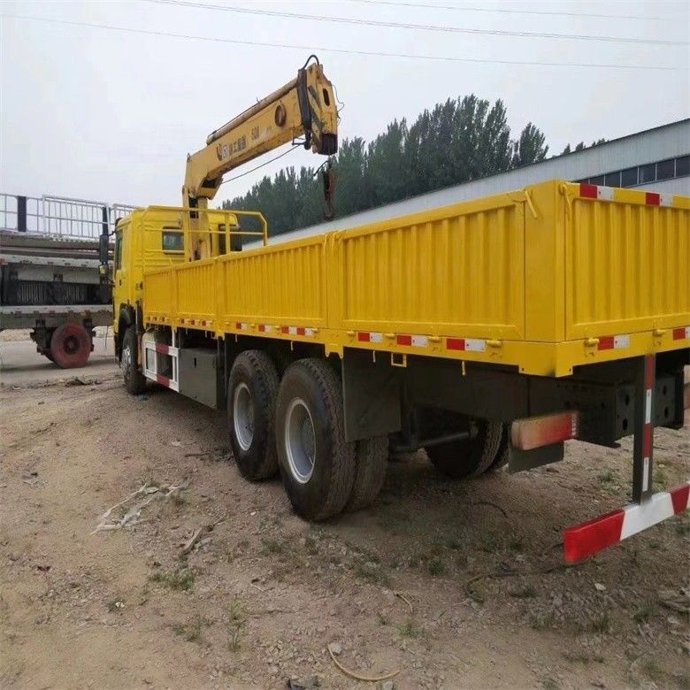 Sinotruk WD615 Mesin Model 10 Ton Truk Crane dipasang dengan Original Silinder Hidraulik