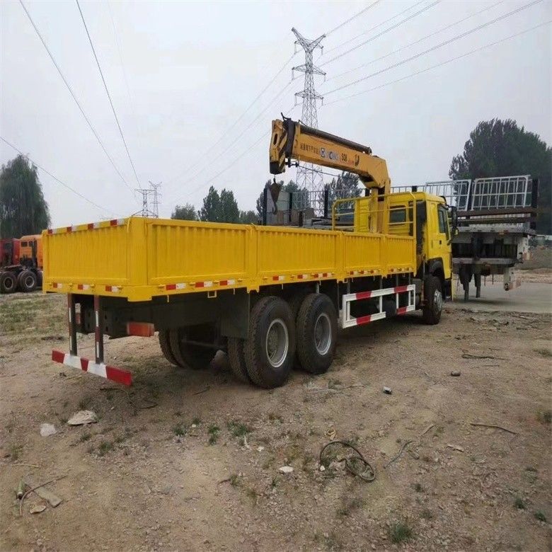 Sinotruk WD615 Mesin Model 10 Ton Truk Crane dipasang dengan Original Silinder Hidraulik