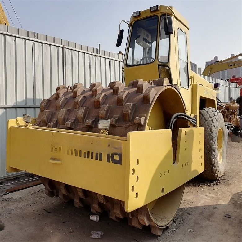 Mesin Diesel Jalan Paving Bomag BW217D-2 Digunakan Single Drum Domba Kaki Roller Jalan Hidraulik