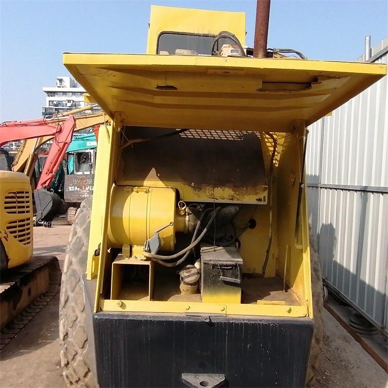 Mesin Diesel Jalan Paving Bomag BW217D-2 Digunakan Single Drum Domba Kaki Roller Jalan Hidraulik