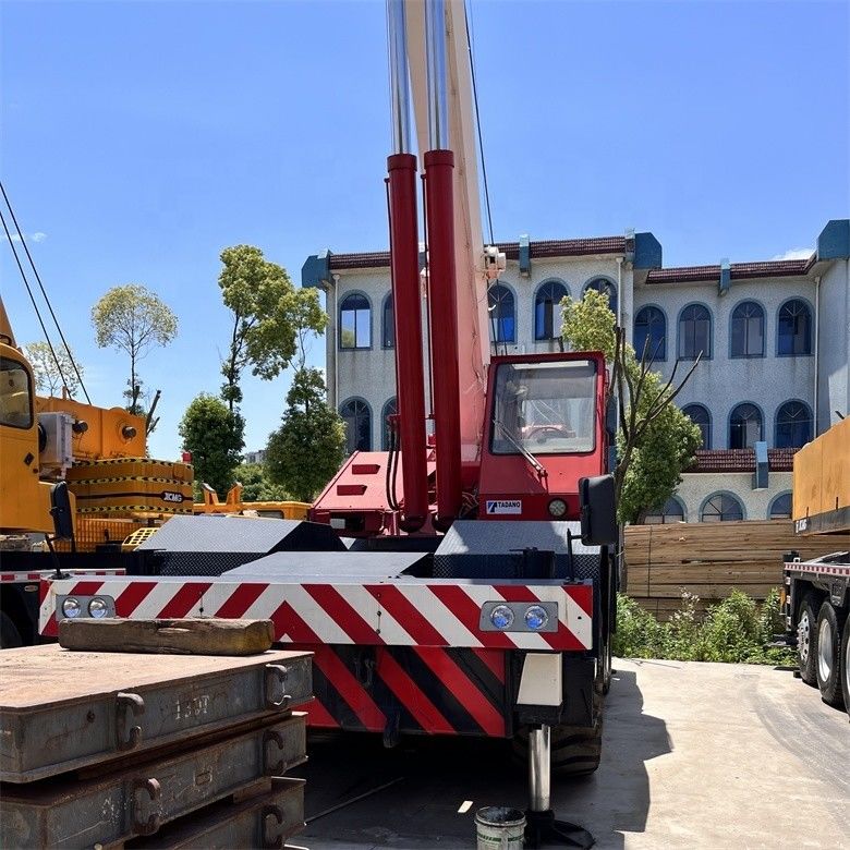 139.8kw Gross Power Tadano TR-500EX Keran bekas dengan kapasitas 50 Ton dan kapasitas bahan bakar 250L