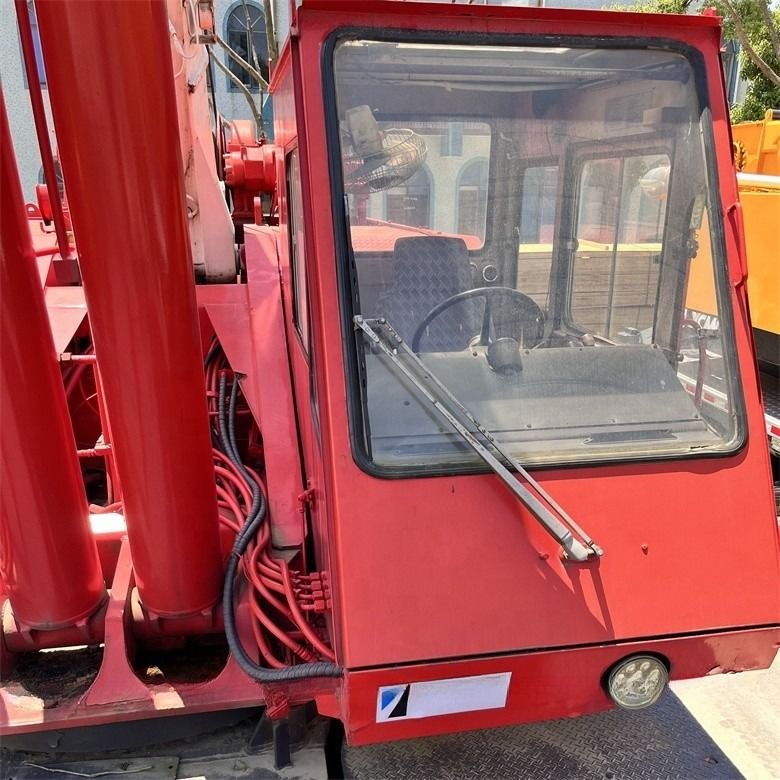 139.8kw Gross Power Tadano TR-500EX Keran bekas dengan kapasitas 50 Ton dan kapasitas bahan bakar 250L
