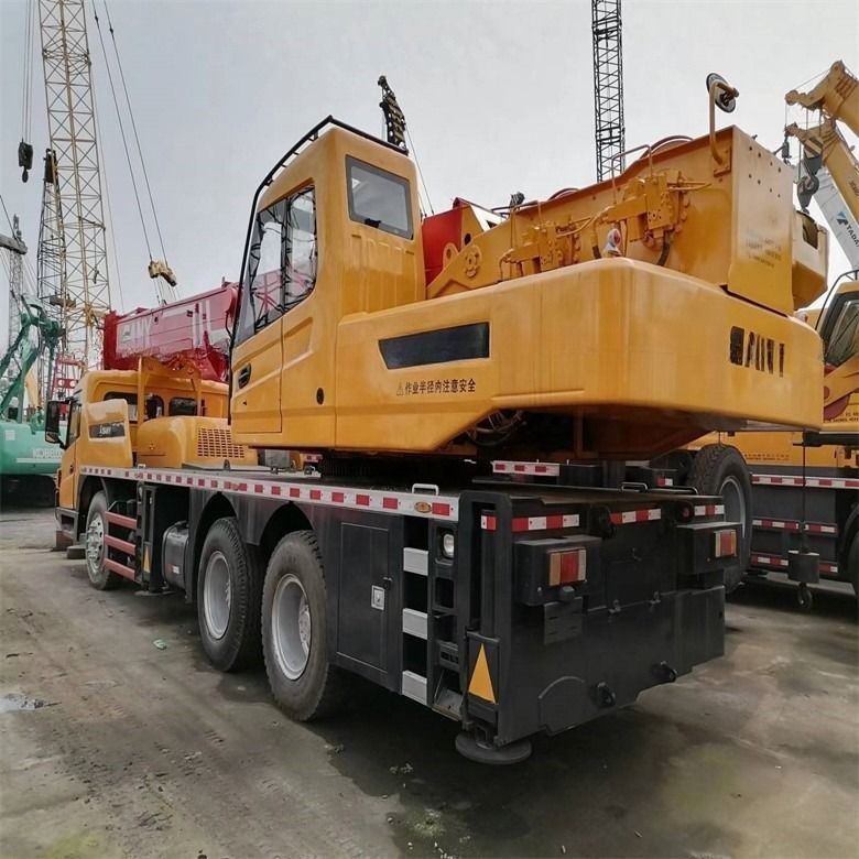 200 Ton bekas Truk Crane Sany Dalam Jam Kerja yang Sempurna 1800-1900 Dalam Kondisi Baik