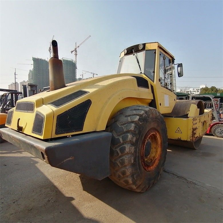 Popularitas Besar yang Dinikmati oleh BW 226DH-4 Compactor Bomag dengan 2000-2100 Jam Kerja