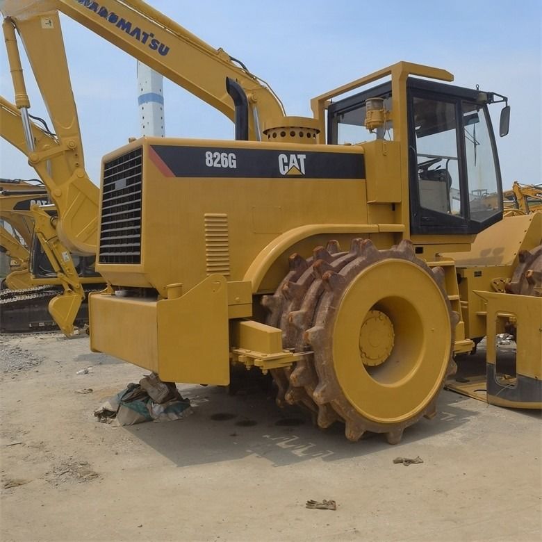 35 Ton Digunakan Caterpillar Cat 826G Compactor dalam kondisi yang sangat baik Warna Asli Jepang