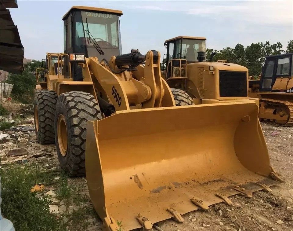 Mengunggah Log 5 Ton bekas Jepang Caterpillar 950G Loader Digunakan Cat 950 Manual Wheel Loader
