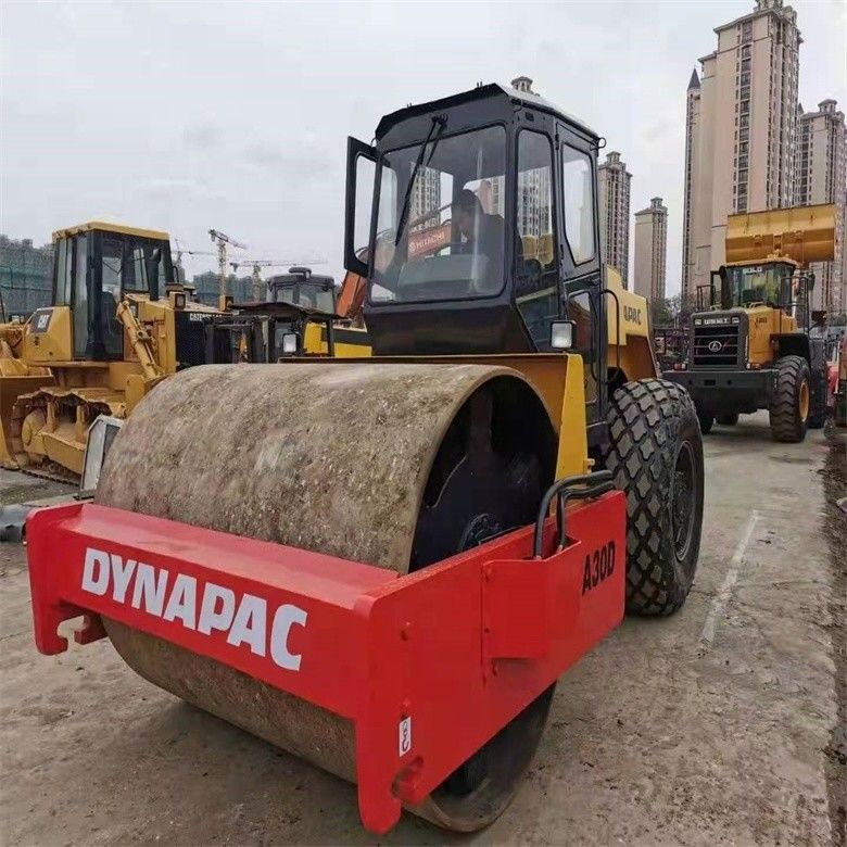 Low Hours Jepang Made Dynapac CA30D Road Roller untuk Pekerjaan Konstruksi Kondisi Baik