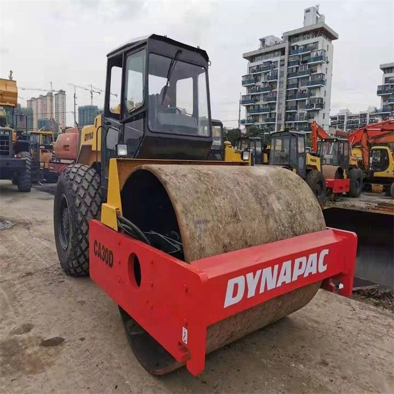 Low Hours Jepang Made Dynapac CA30D Road Roller untuk Pekerjaan Konstruksi Kondisi Baik
