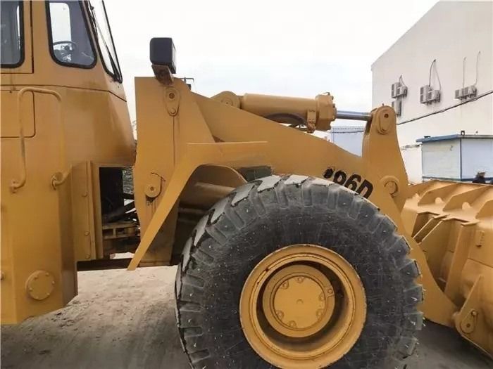 High Power Jepang Cat 966D Loader bekas dalam kondisi baik untuk pekerjaan beban berat