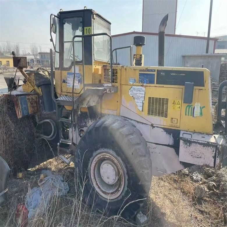 2016 Komatsu WA470-3 wheel loader yang sangat baik 6,5 Kubik Kapasitas 23 Ton beban terjangkau