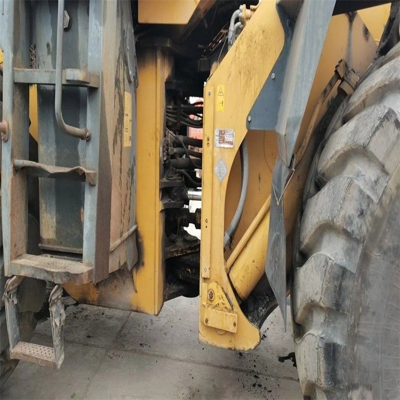 Konstruksi 12 Ton Bekas Komatsu WA600-3 Wheel Loader 600 Model Heavy Front Head Loader WA600-6
