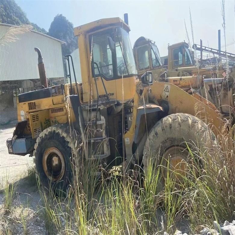 Loader depan 235KW Bekas Komatsu WA500-6 Wheel Loader dari Jepang 4.5 Kubik Second Hand