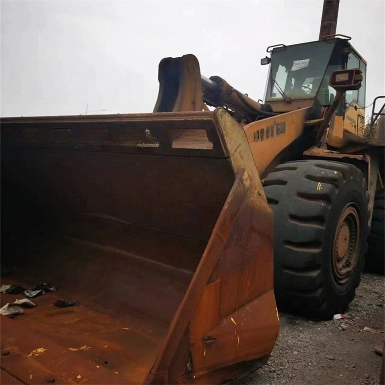 Ritel WA600-6 Pemuat roda bekas Komatsu WA600-3 Pemuat tangan kedua Dalam kondisi baik