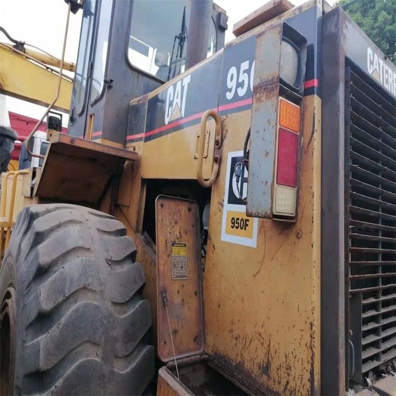 Caterpillar 950F 17 Ton Wheel Loader Dengan 6.6L Displacement Dan 3200-3300 Jam Kerja