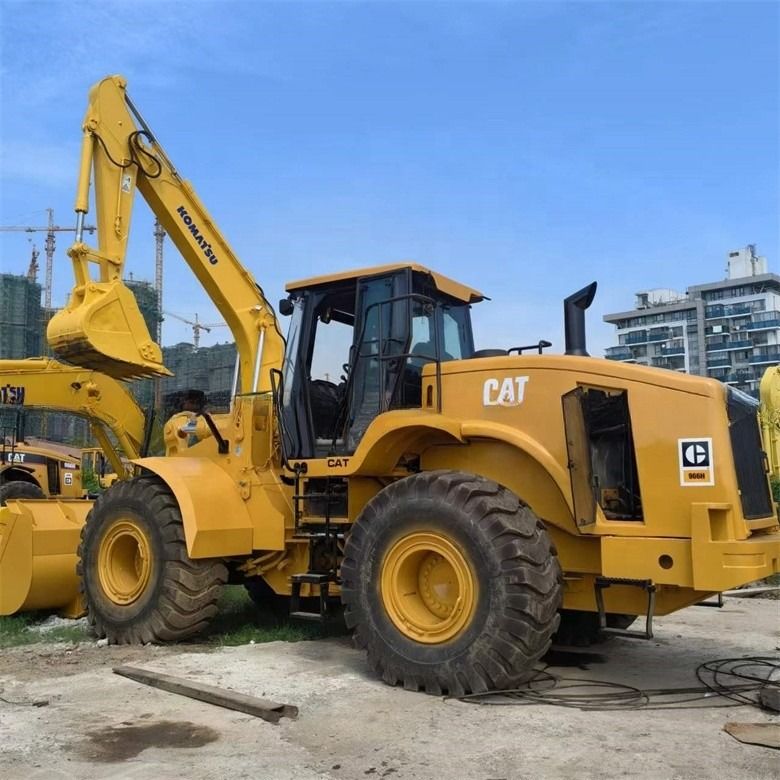 24 Ton Digunakan 966H Cat Original Wheel Loaders dari Jepang dalam Jam Kerja Rendah untuk Ritel