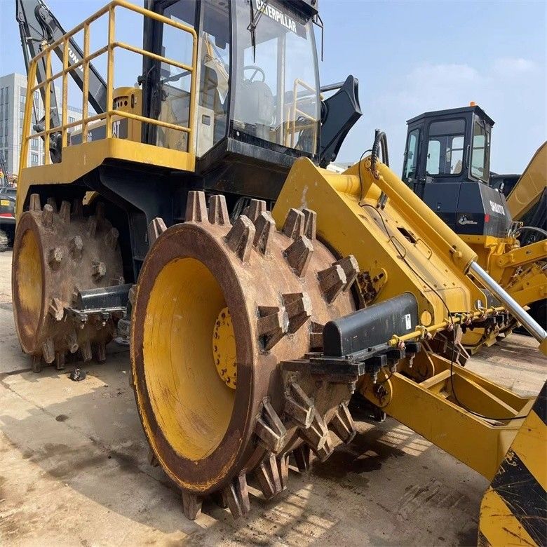 Jepang Membuat CAT 826G Compact CAT Original Dengan Mesin 3406 DITA Dalam Jam Kerja Rendah