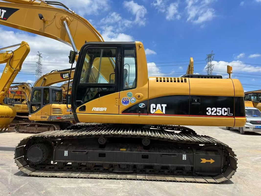 Digunakan CAT 325CL Excavator andal kedua-tangan Caterpillar 325CL Dengan panjang transportasi 9,6m