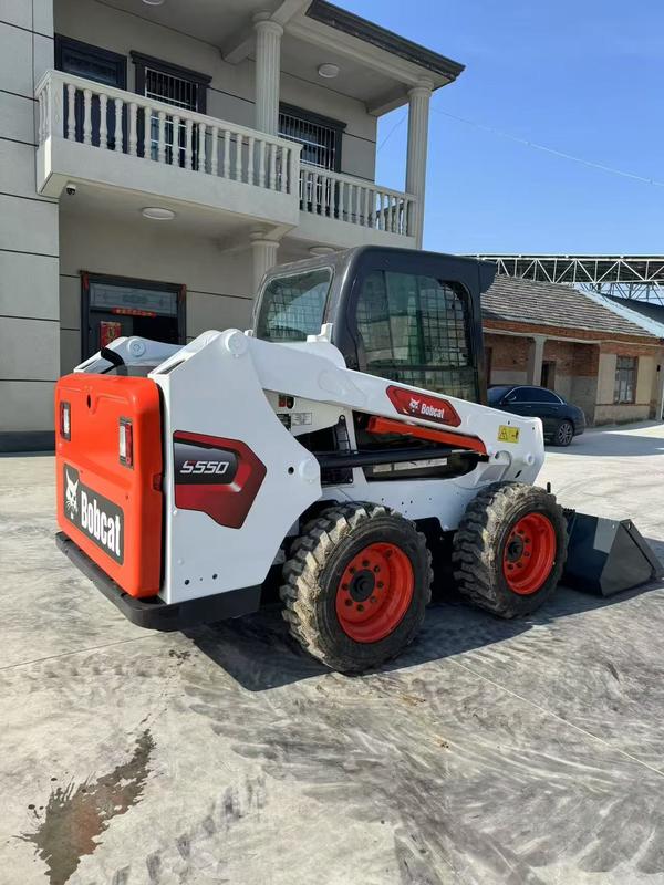 Dipakai Bobcat S550 Skid Steer Loader China Eksportir yang dapat diandalkan Transportasi Lebar 1.727m