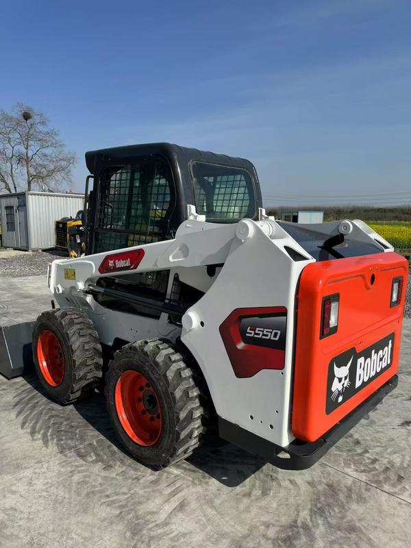Dipakai Bobcat S550 Skid Steer Loader China Eksportir yang dapat diandalkan Transportasi Lebar 1.727m