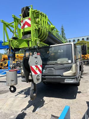 Digunakan Zoomlion ZLJ5419JQZ50V Truk Crane Untuk 50 Ton Hampir Baru Ekspor Global